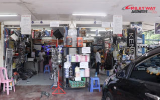 Bangkok Car Decoration and Accessories Shop မှ စကားသံ