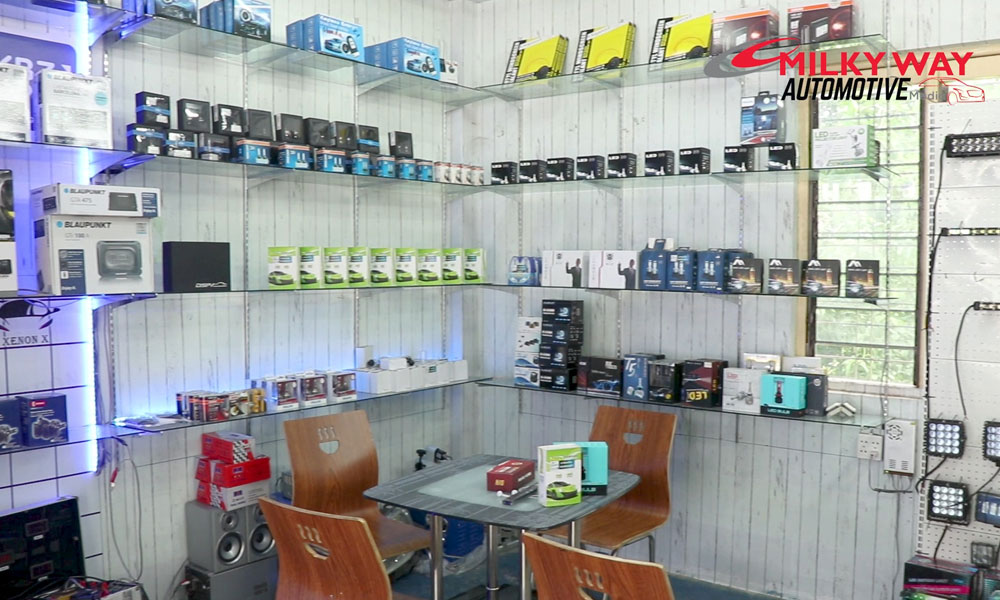 XENON X Car Headlights & Accessories Shop မှ စကားသံ